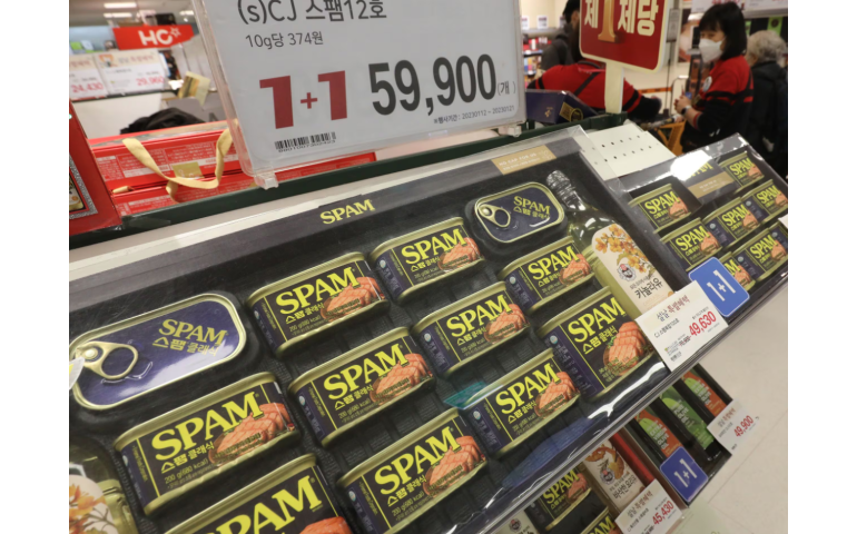 “Spam mail” гэсэн нэр томъёо хэрхэн үүсэв?