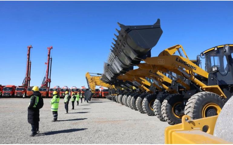 Туулын хурдны замын барилгын ажлыг эхлүүллээ